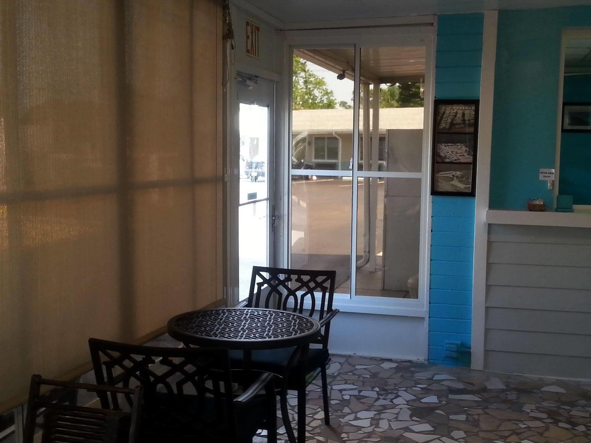 Carters Motel And Mobile Home Village เอดจ์วอเตอร์ ภายนอก รูปภาพ