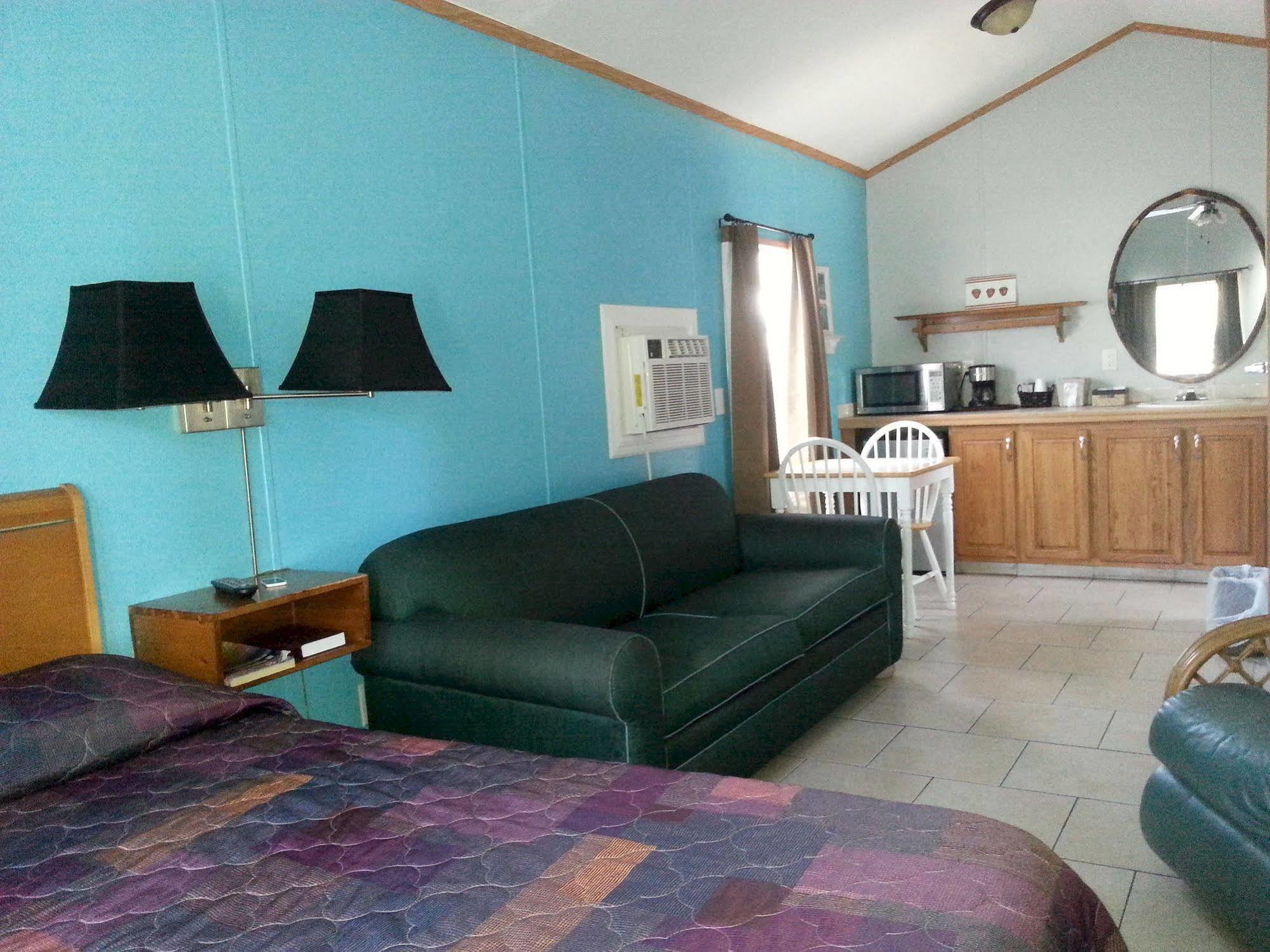Carters Motel And Mobile Home Village เอดจ์วอเตอร์ ภายนอก รูปภาพ