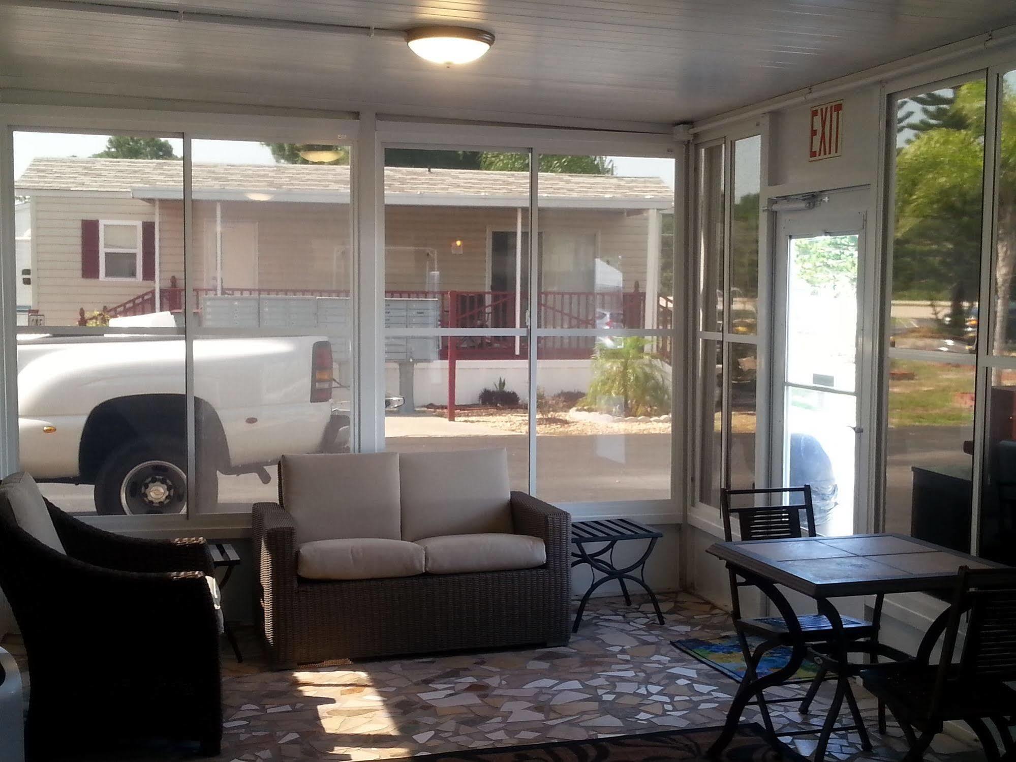 Carters Motel And Mobile Home Village เอดจ์วอเตอร์ ภายนอก รูปภาพ