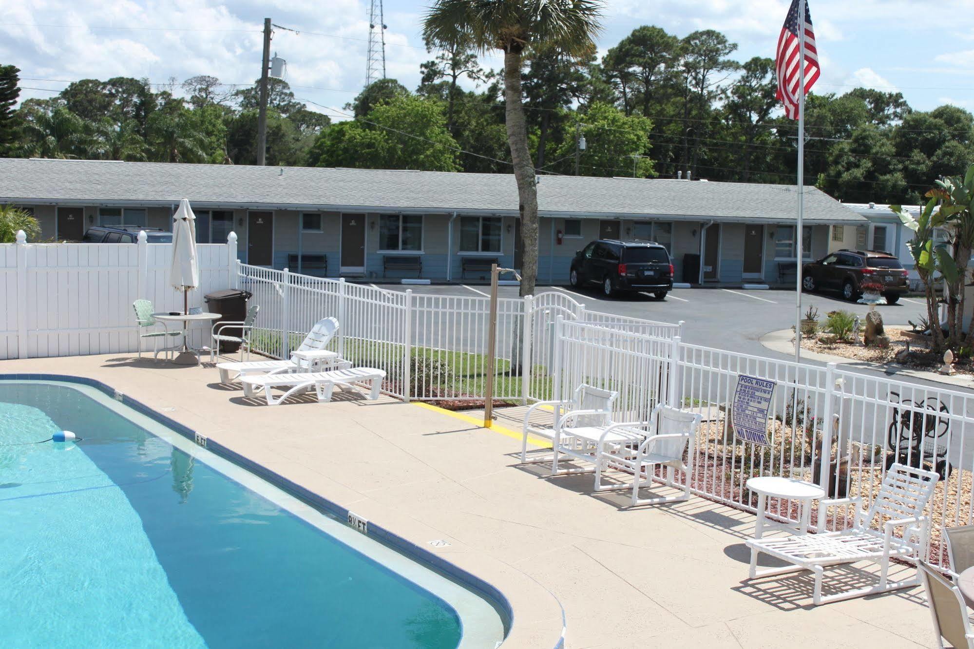 Carters Motel And Mobile Home Village เอดจ์วอเตอร์ ภายนอก รูปภาพ