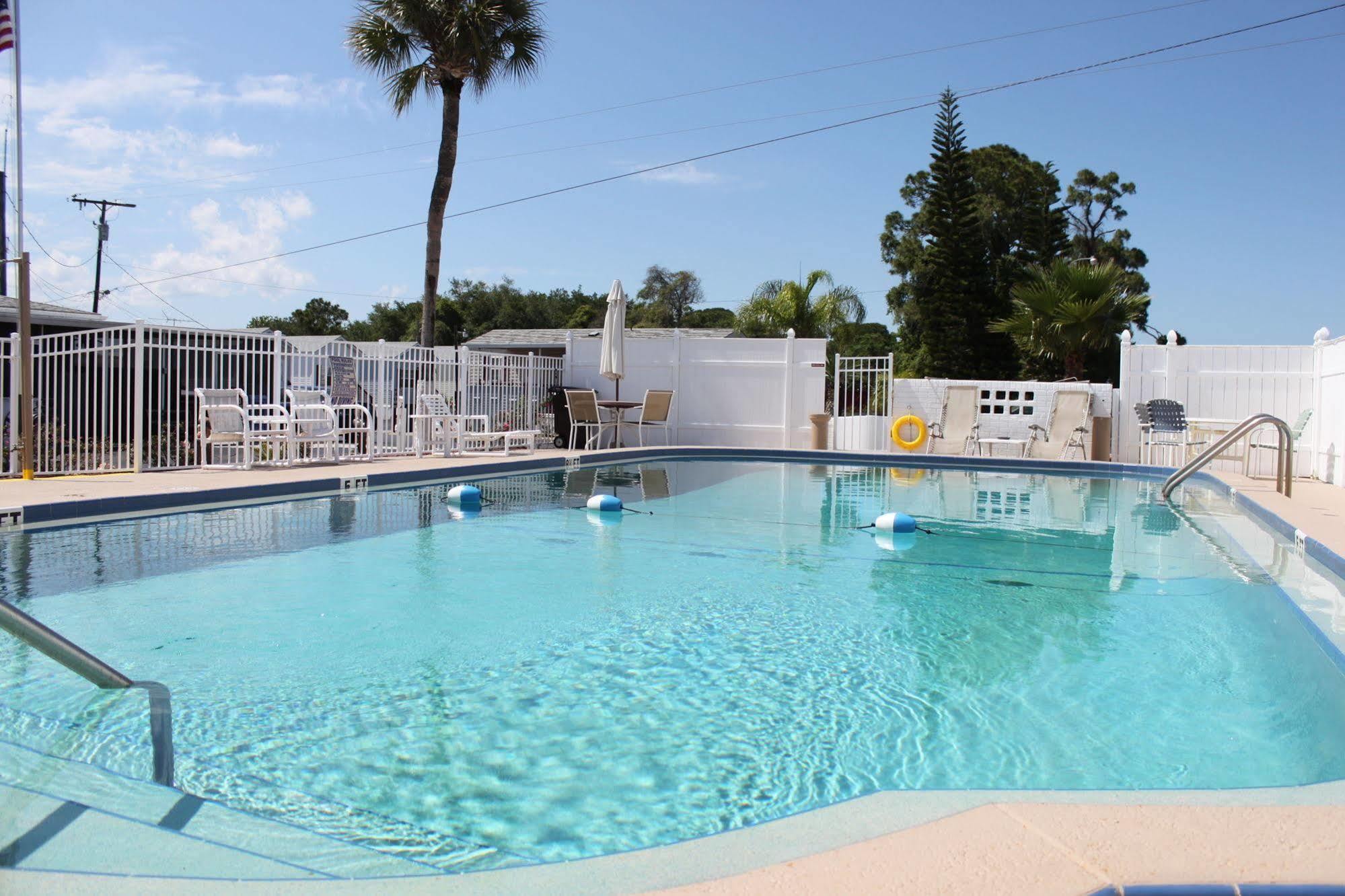 Carters Motel And Mobile Home Village เอดจ์วอเตอร์ ภายนอก รูปภาพ