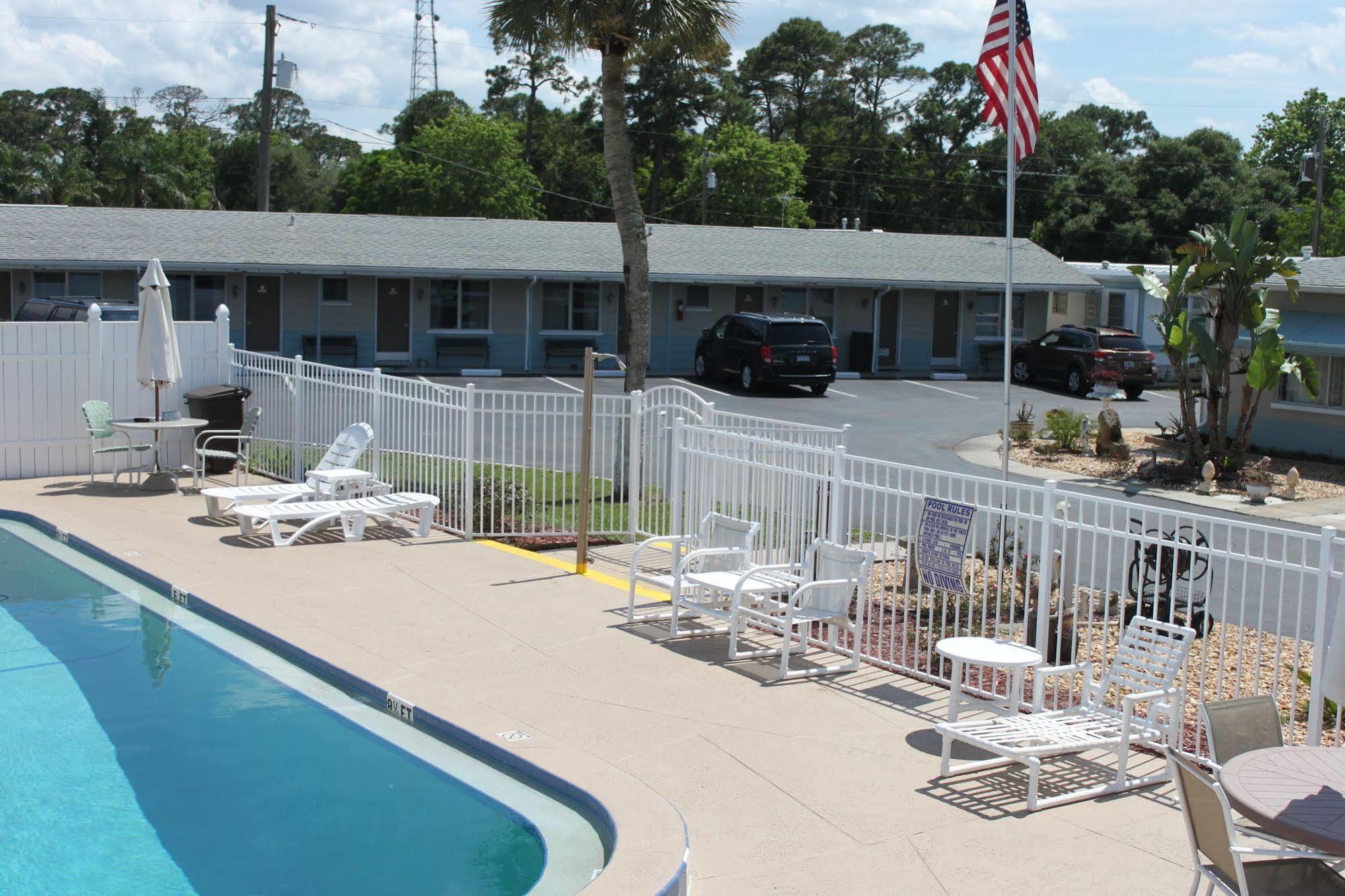 Carters Motel And Mobile Home Village เอดจ์วอเตอร์ ภายนอก รูปภาพ